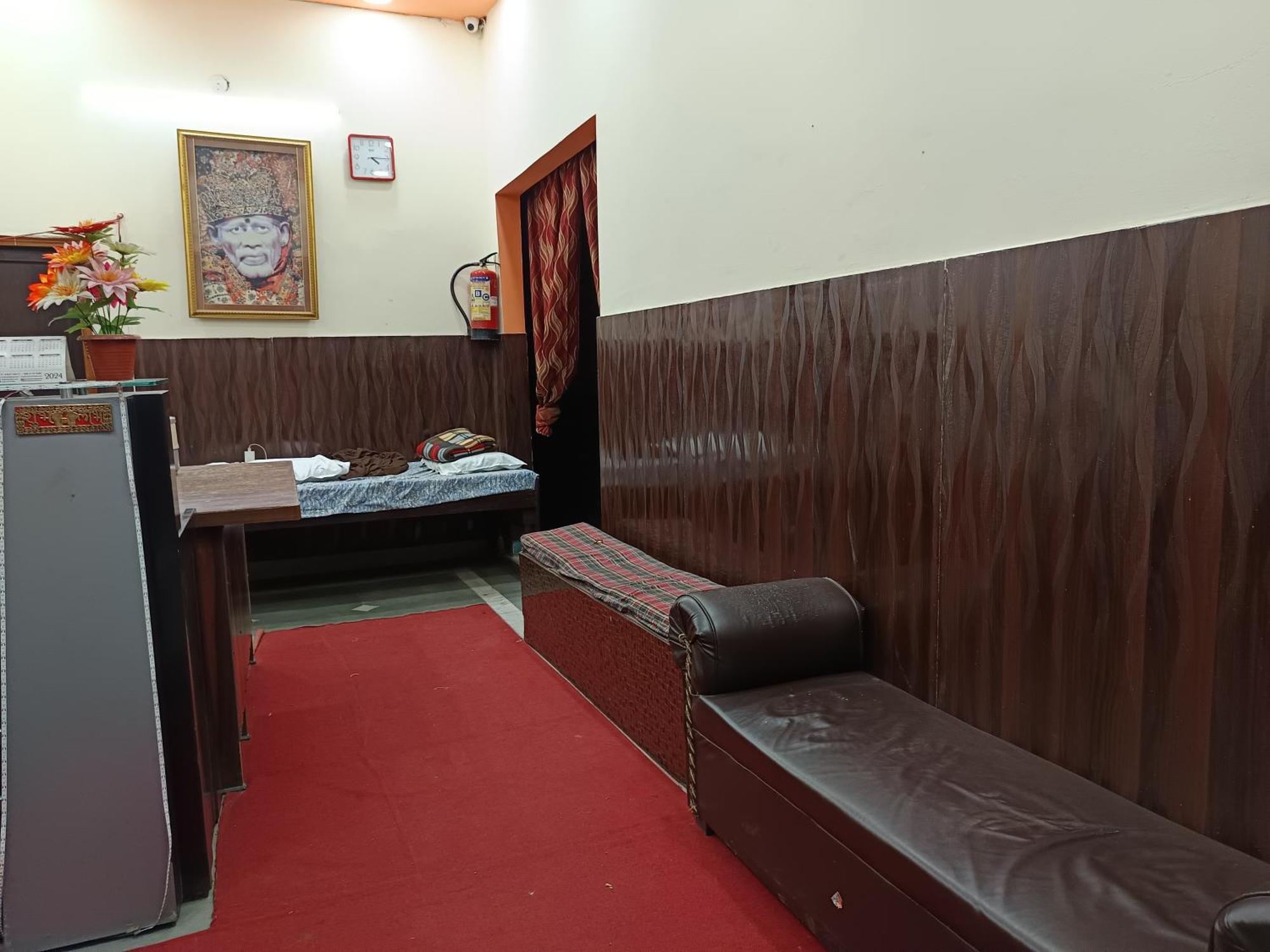 Lotus - 1 Min Walk In From Nizamuddin Railway Station Bed & Breakfast New Delhi