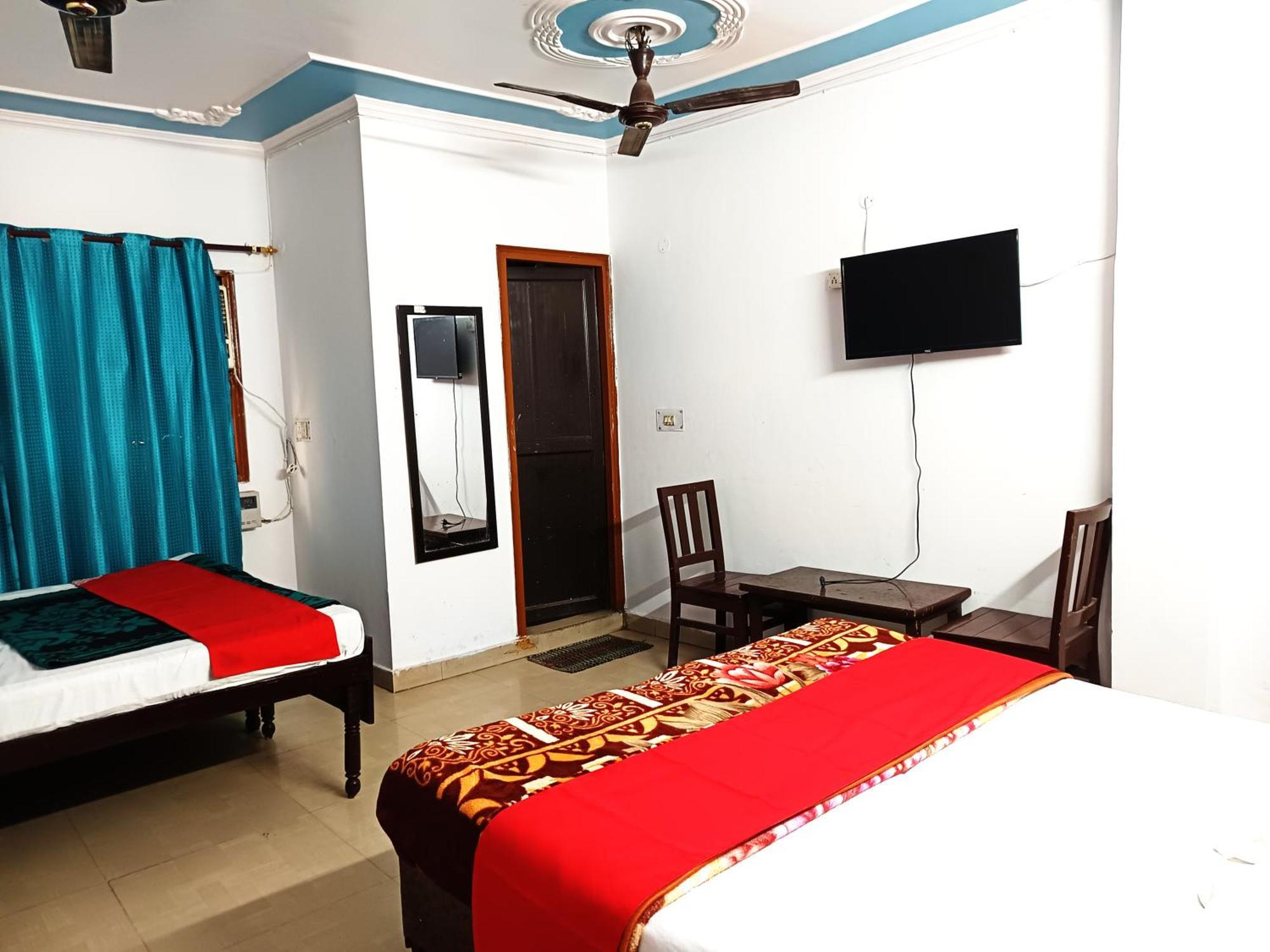 Lotus - 1 Min Walk In From Nizamuddin Railway Station Bed & Breakfast *